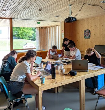 Zaključek mednarodne arhitekturne poletne šole Ravne na Koroškem 2025 (8)